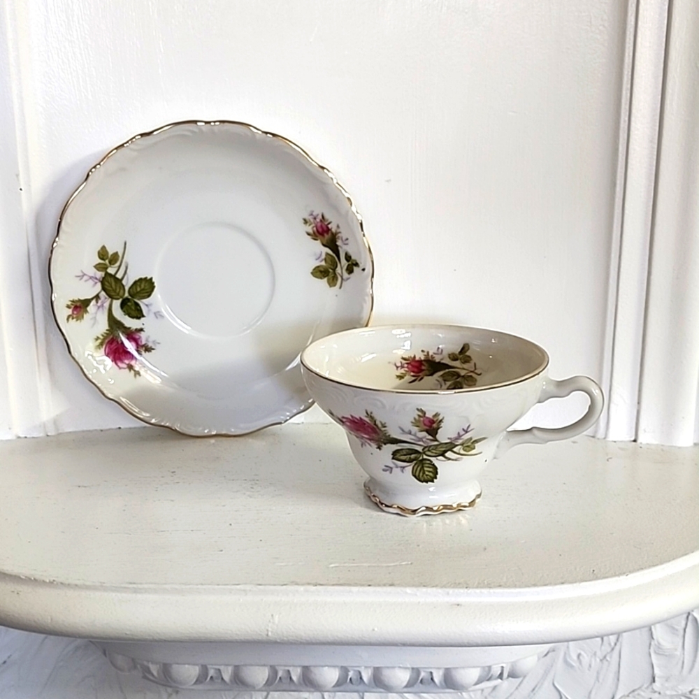 Lipper & Mann Creations Japan Magenta Rose Bud Flower Gold rim Teacup Saucer Set